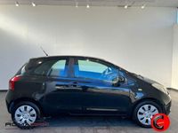 usata Toyota Yaris 1.4 D-4D 3 porte Sol