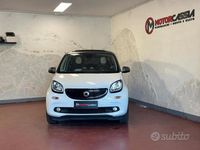 Usata Smart ForFour 71 CV (52 kW) 2017 Bianco Utilitaria