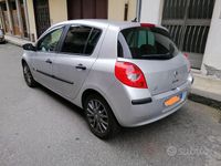 Usado Renault Clio II 101 CV (74 kW) 2009