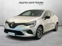 Usata Renault Clio Techno 145 CV (106 kW) 2023 Grigio chiaro Utilitaria