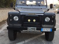 Usata Land Rover Defender 122 CV (89 kW) 2000 Grigio SUV