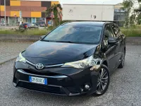 Usata Toyota Avensis Edition-S 143 CV (105 kW) 2016 Nero Station wagon