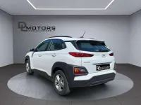 Usata Hyundai Kona XPrime 120 CV (88 kW) 2018 Bianco SUV