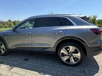 Usata Audi e-tron Ambiente 300 kW (408 CV) 2021 Grigio SUV