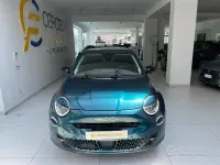 Usata Fiat 600 136 CV (100 kW) 2025 Blu metallizzato SUV