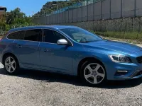Usata Volvo V60 R-Design Momentum 203 CV (149 kW) 2014 Bluazzurro Station wagon