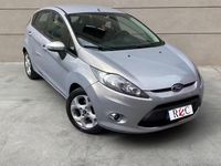 Usata Ford Fiesta 97 CV (71 kW) 2012 Grigio Utilitaria