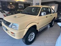 Usata Mitsubishi L200 100 CV (73 kW) 2000 Beige Pick-up