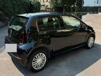 Usata VW up! Move 65 CV (47 kW) 2023 Nero Utilitaria