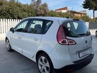 Usata Renault Scénic III Dynamique 110 CV (80 kW) 2011 Bianco Monovolume