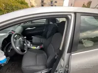 Usata Toyota Auris 90 CV (66 kW) 2012 Grigio Berlina