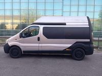 Usata Opel Vivaro 101 CV (74 kW) 2005 Argento Monovolume