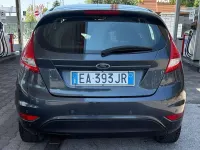 Usata Ford Fiesta Titanium 95 CV (69 kW) 2010 Blu Berlina