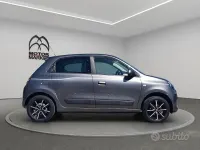 Usata Renault Twingo 90 CV (66 kW) 2018 Grigio / gray Utilitaria