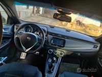 Usata Alfa Romeo Giulietta Veloce 170 CV (125 kW) 2019 Grigio Utilitaria