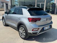 Usata VW T-Roc 150 CV (110 kW) 2023 Grigio SUV