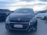 Usata Peugeot 208 GT-line 100 CV (73 kW) 2016 Nero Utilitaria