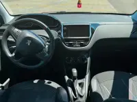 Usata Peugeot 208 Active 91 CV (66 kW) 2014 Bianco Utilitaria
