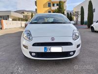 Usata Fiat Punto Street 69 CV (50 kW) 2014 Bianco Utilitaria