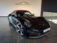Usata Porsche 911 Carrera Cabriolet 394 CV (289 kW) 2024 Nero brillante/rosso Cabrio
