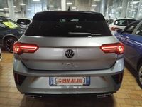 Usata VW T-Roc R-line 150 CV (110 kW) 2024 Pyrit silver/neo / metallizzato SUV