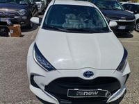 Usata Toyota Yaris Hybrid Trend 92 CV (67 kW) 2021 Bianco Berlina