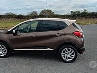 Usata Renault Captur 90 CV (66 kW) 2014 Marrone SUV
