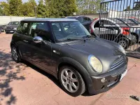 Usata Mini Cooper 116 CV (85 kW) 2006 Grigio Utilitaria