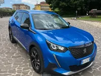Usata Peugeot 2008 Allure 131 CV (96 kW) 2022 Blu SUV