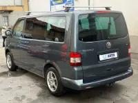 Usata VW Caravelle 131 CV (96 kW) 2007 Grigio Furgone