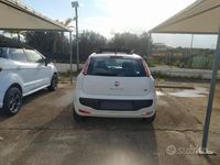 Usata Fiat Punto 95 CV (69 kW) 2012 Bianco Utilitaria