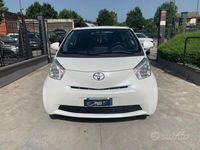 usata Toyota iQ automatica