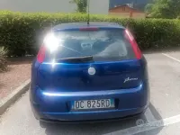 Usata Fiat Grande Punto Emotion 90 CV (66 kW) 2006 Bluazzurro Utilitaria
