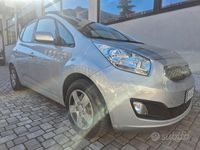 Usata Kia Venga 89 CV (65 kW) 2011 Grigio Utilitaria