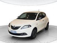 Usata Lancia Ypsilon Gold 70 CV (51 kW) 2022 Bianco Utilitaria