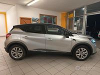 Usata Renault Captur Intens 145 CV (106 kW) 2022 Grigio SUV