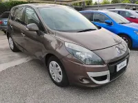 Usata Renault Scenic E-Tech Dynamique 130 CV (95 kW) 2011 Marrone Monovolume