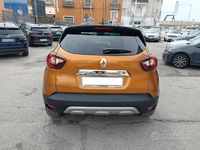 Usata Renault Captur 90 CV (66 kW) 2019 Grigio SUV