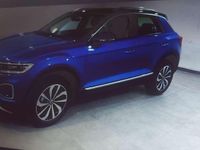Usata VW T-Roc R-line 116 CV (85 kW) 2023 Blu/azzurro SUV