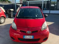 Usata Toyota Aygo Sol 68 CV (50 kW) 2009 Rosso Utilitaria