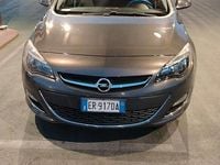 Usata Opel Astra 110 CV (80 kW) 2013 Grigio Berlina