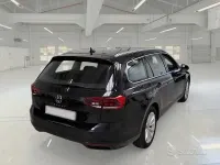 Usata VW Passat Business 150 CV (110 kW) 2022 Nero Station wagon