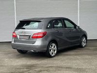 Usata Mercedes B180 Business 109 CV (80 kW) 2018 Grigio Monovolume