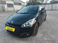Usata Peugeot 208 83 CV (61 kW) 2018 Nero Utilitaria