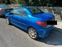 Usata Peugeot 206 CC 109 CV (80 kW) 2003 Bluazzurro Cabrio