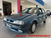 Usata Renault 19 79 CV (58 kW) 1993 Blu Berlina