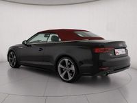Usata Audi A5 Cabriolet Sport 245 CV (180 kW) 2019 Nero mito metallizzato rosso Cabrio