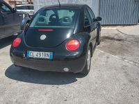 Usata VW New Beetle 101 CV (74 kW) 2002 Nero Utilitaria