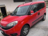 Usata Fiat Doblò Easy 95 CV (69 kW) 2016 Rosso Monovolume