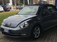 Usata VW Beetle Cabriolet Sportline 150 CV (110 kW) 2016 Grigio Cabrio